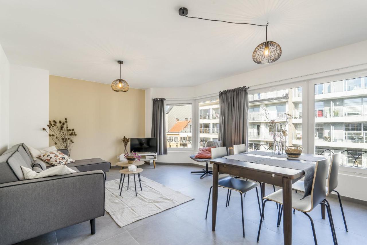 Delightful Family Apartment At Only 50 Meters From The Beach / Panne A Cote De Panne Exterior photo